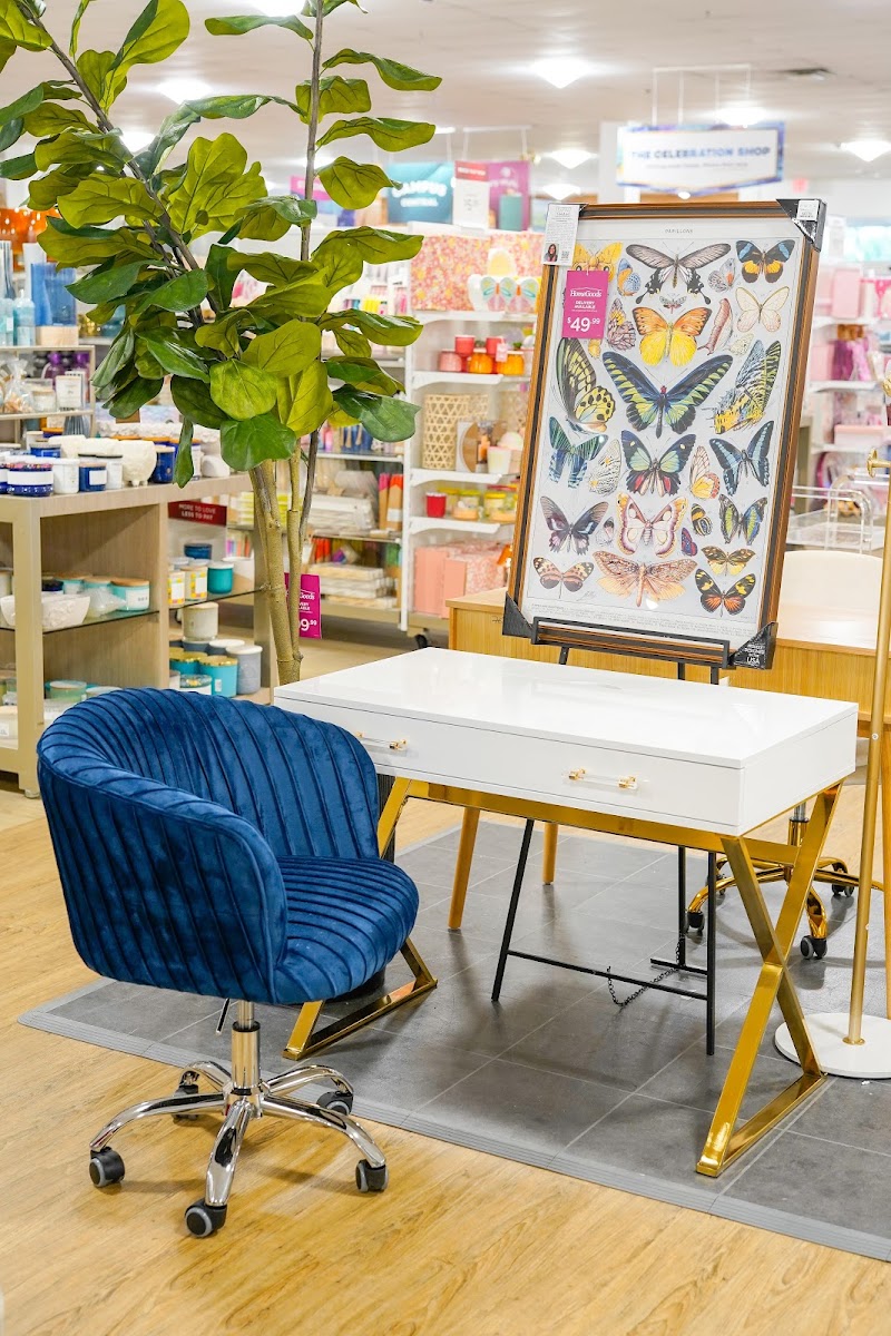 HomeGoods photo 4