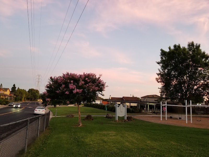 Deerview Park photo 2