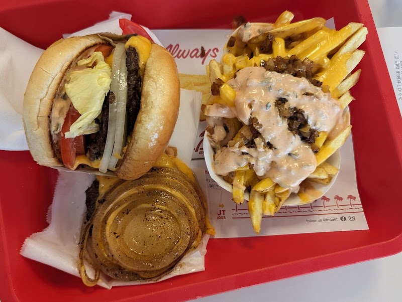 In-N-Out Burger photo 3