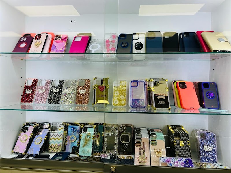 PENN MAR PHONE REPAIR iPhone Screen & Samsung Galaxy Phone Fixing Store In District Heights MD photo 2