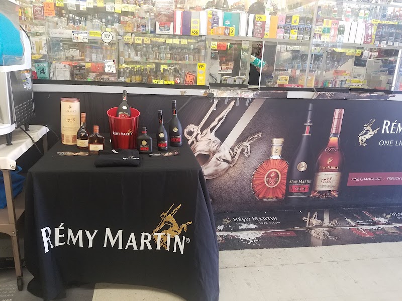 B & B Liquor Market photo 4
