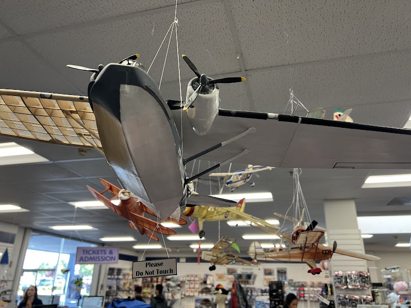 Hiller Aviation Museum Gift Shop photo 5