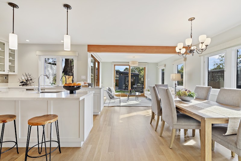 Marilyn Garcia, PhD | REALTOR | District Homes photo 2