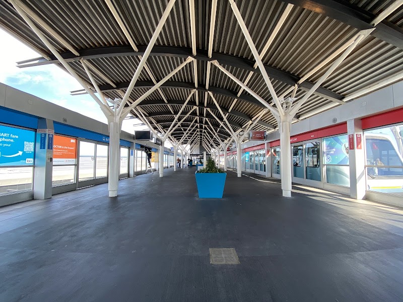 Terminal 3 photo 4