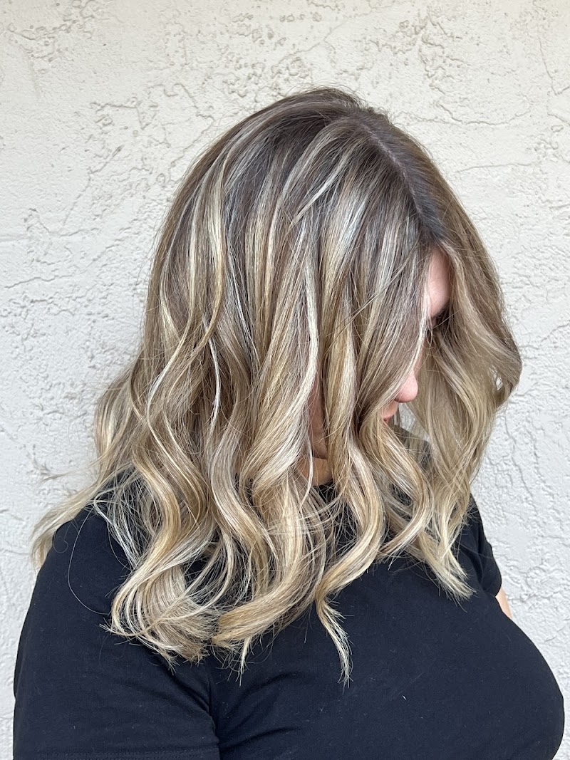 Alex Wood Hair photo 5