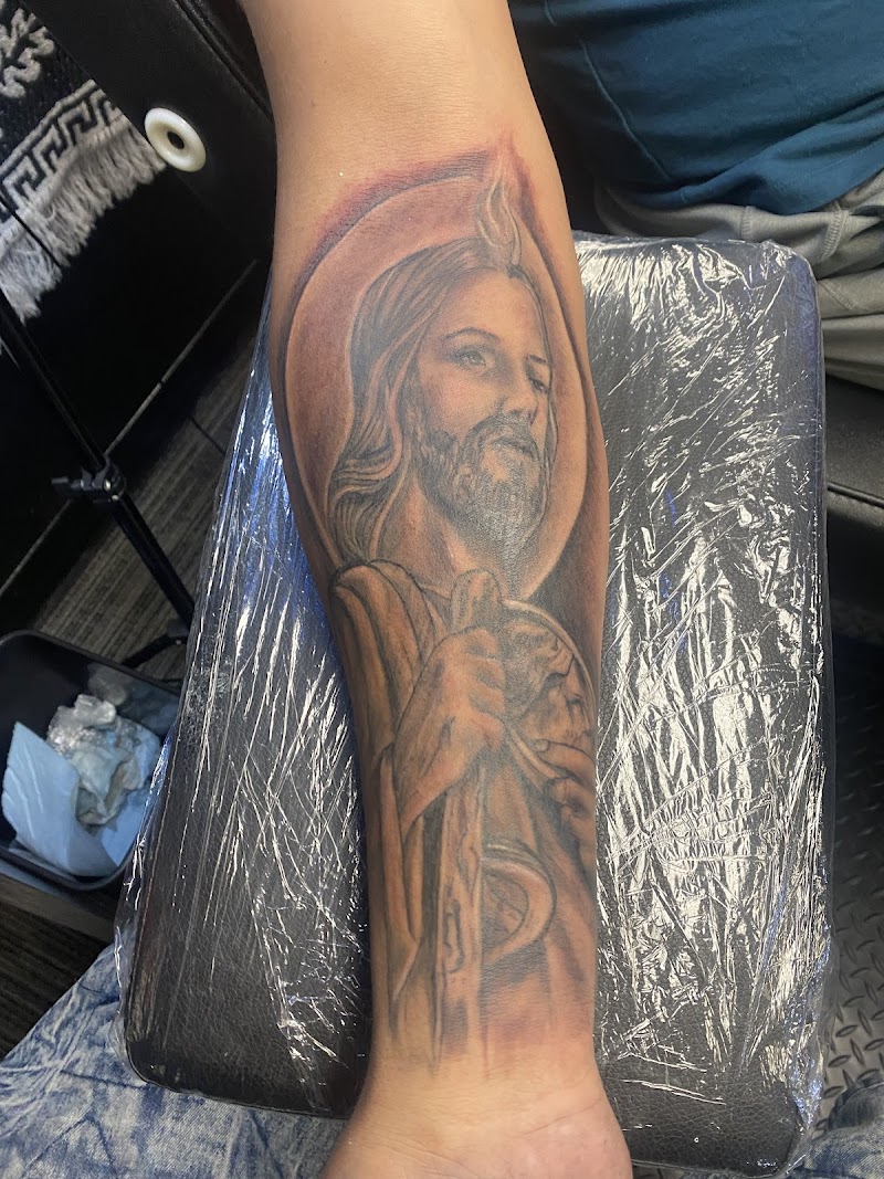 Fine art tattoo photo 4