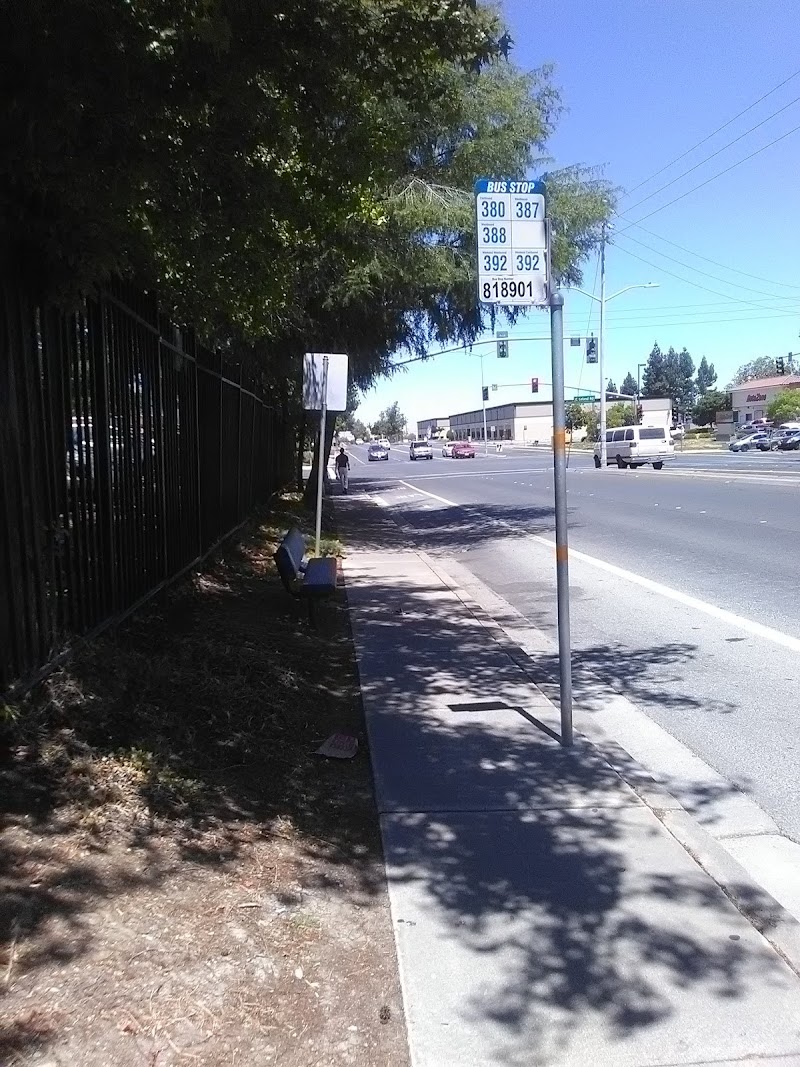 Photo of East Leland Rd & Harbor St