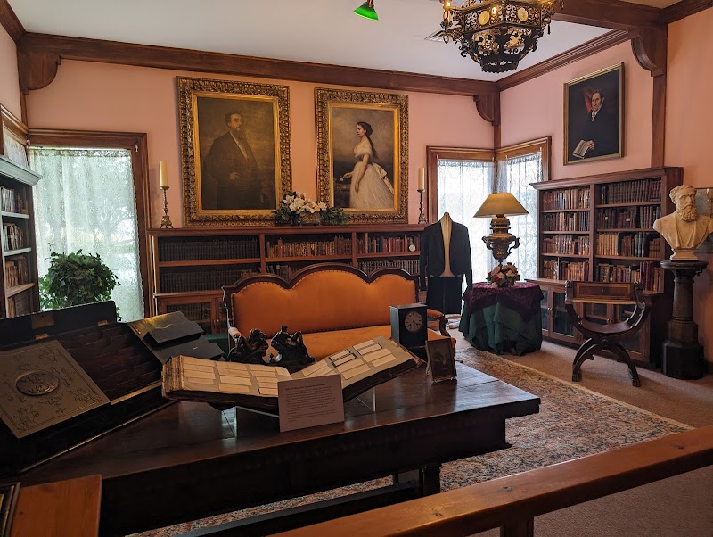 Sanford Museum photo 2