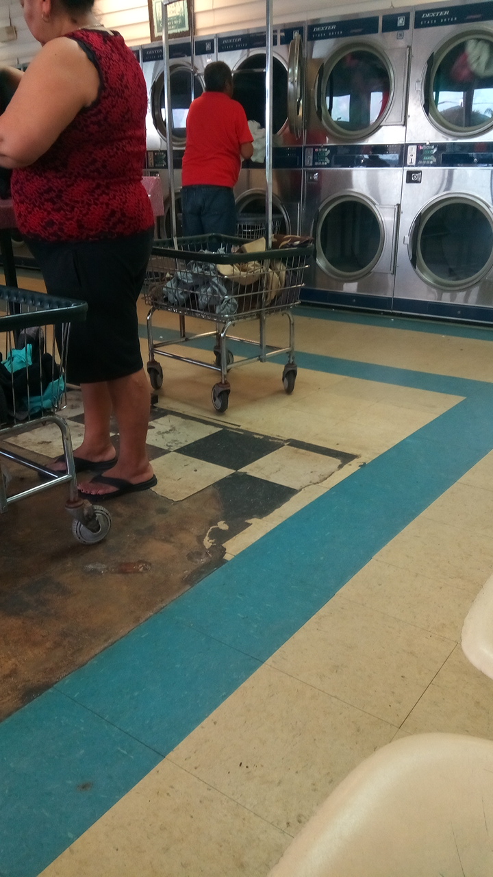 Plaza Coin Laundry photo 2