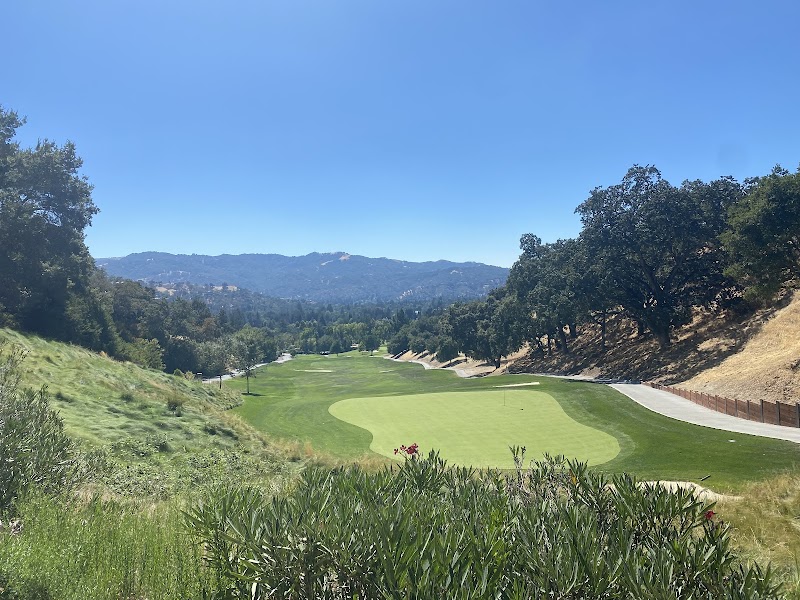Photo of Round Hill Country Club