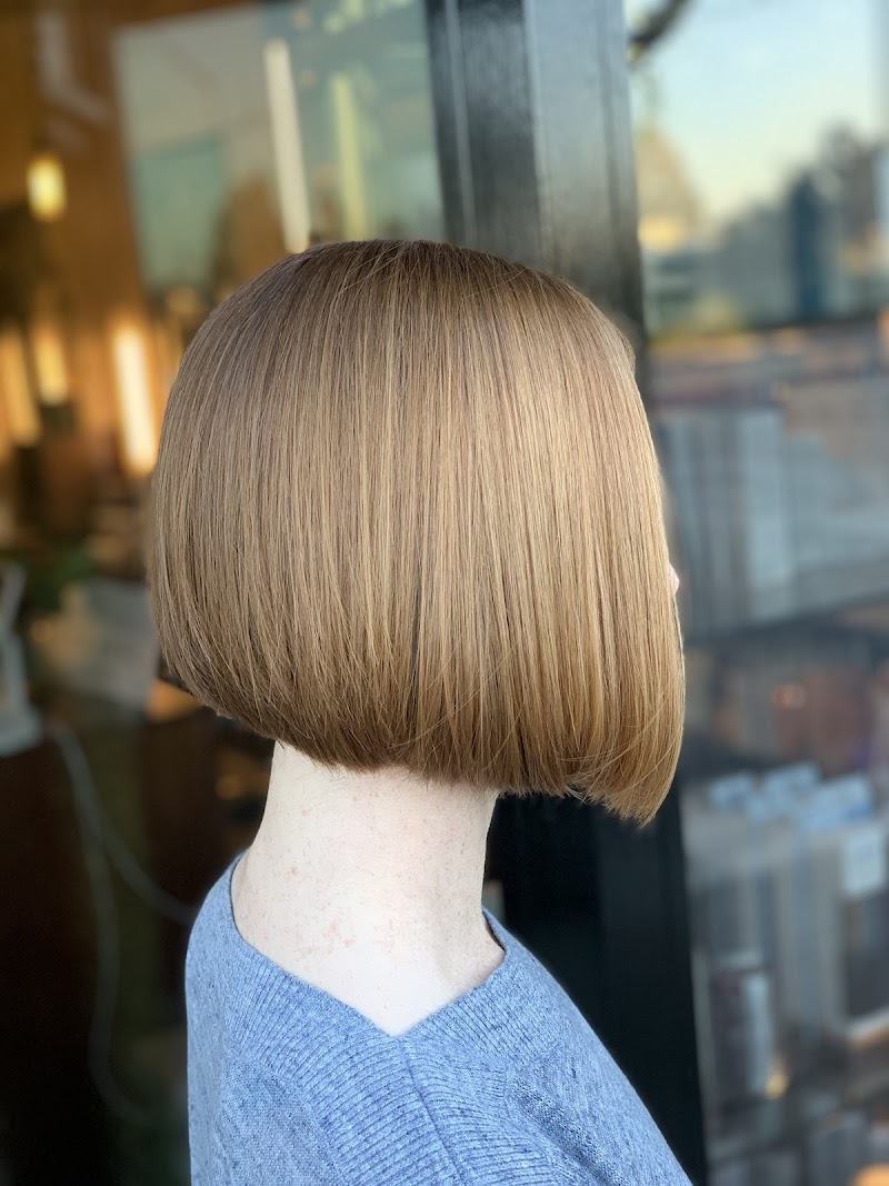 Waves Salon photo 3