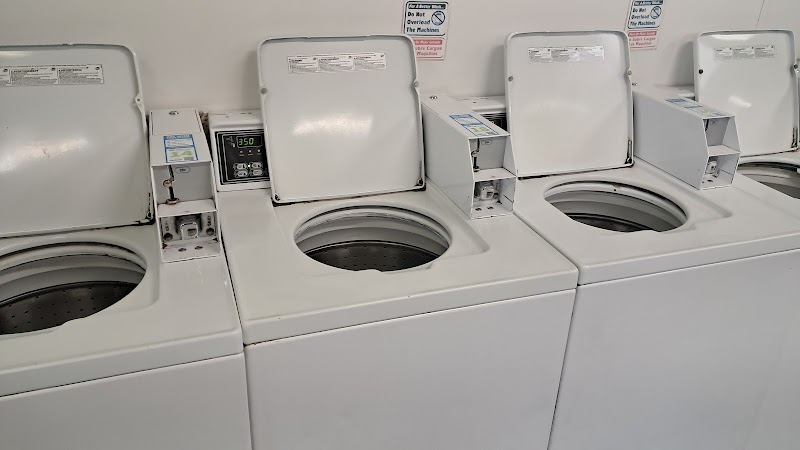 Cloverdale Washing Well Laundry photo 3
