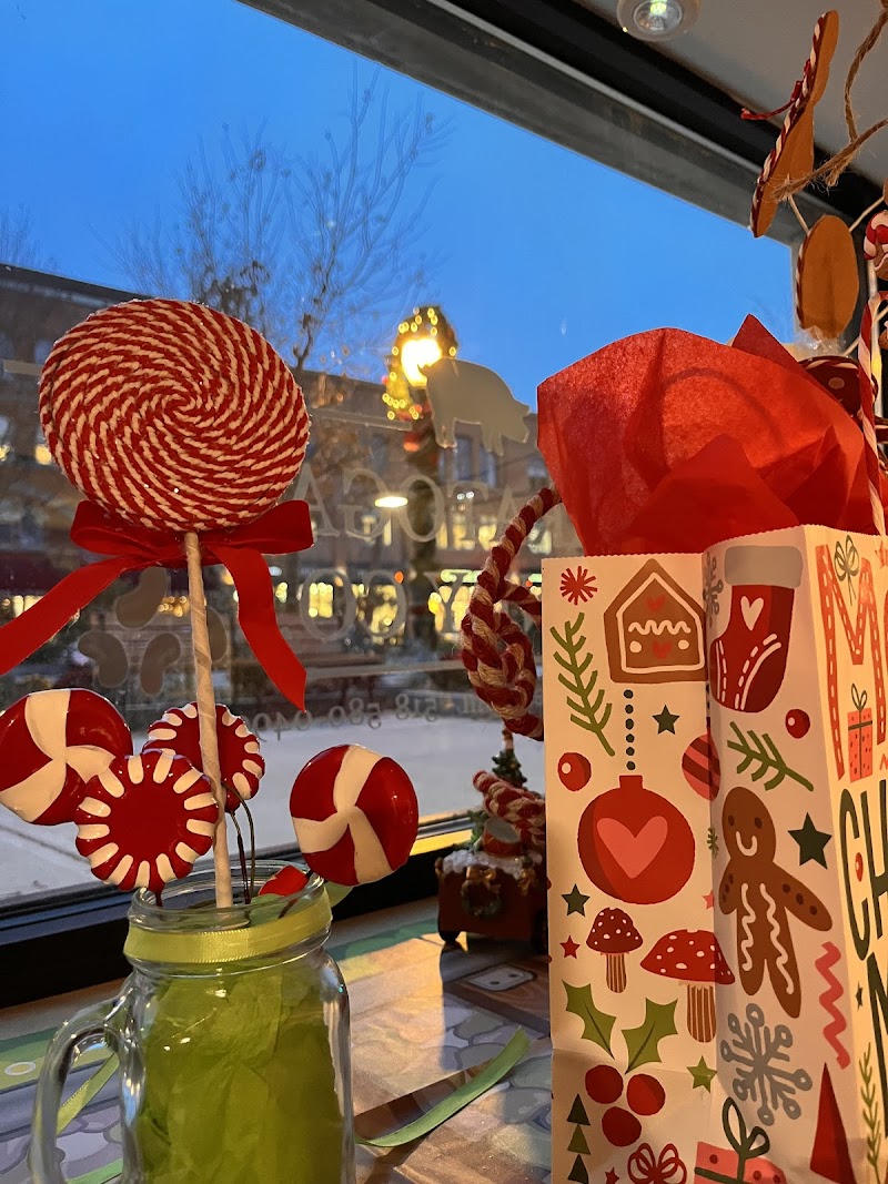 Saratoga Candy Company photo 3