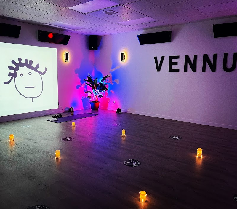 VENNU Yoga - Pilates - Barre -TRX - Dance Studio photo 2