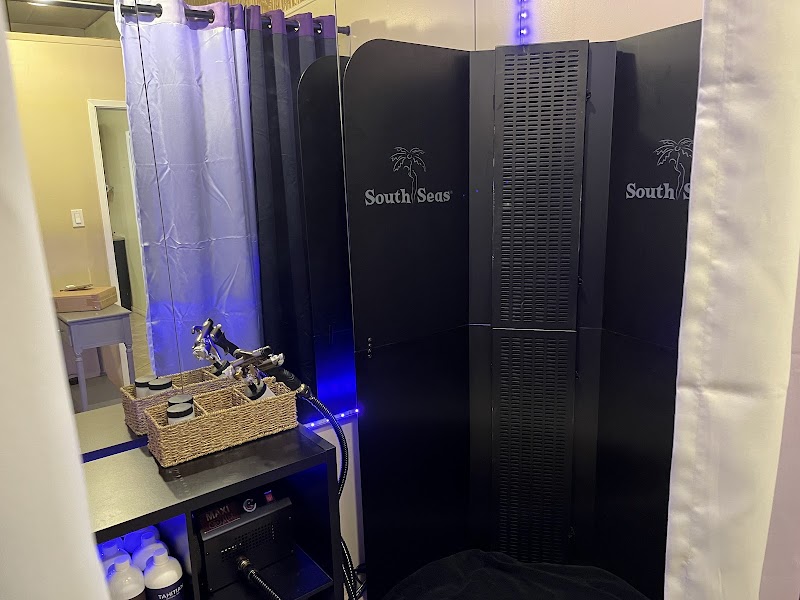 Glow Airbrush Tans & Skincare photo 5