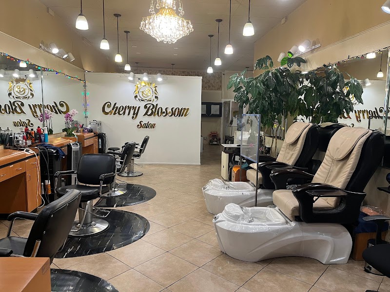 Glow Airbrush Tans & Skincare photo 2