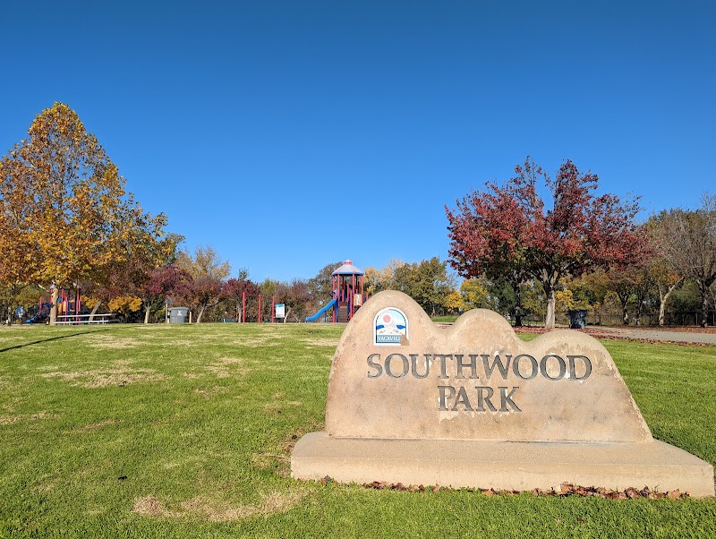 Southwood Park photo 4