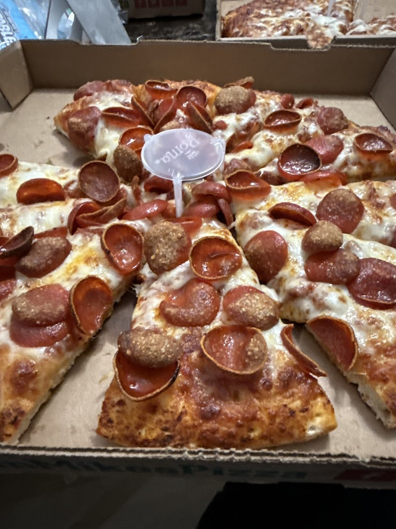 Mountain Mike's Pizza photo 3
