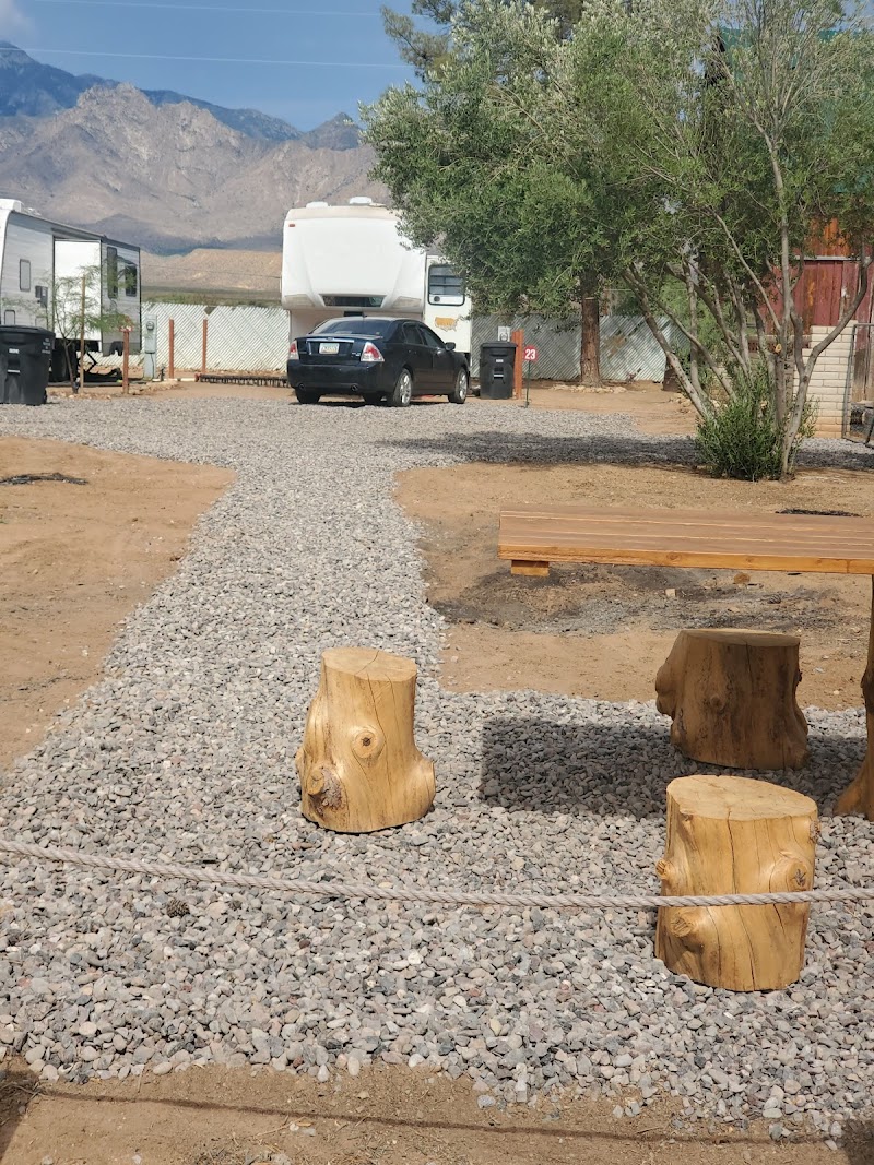 Red Barn Mobile Home & RV Park photo 4