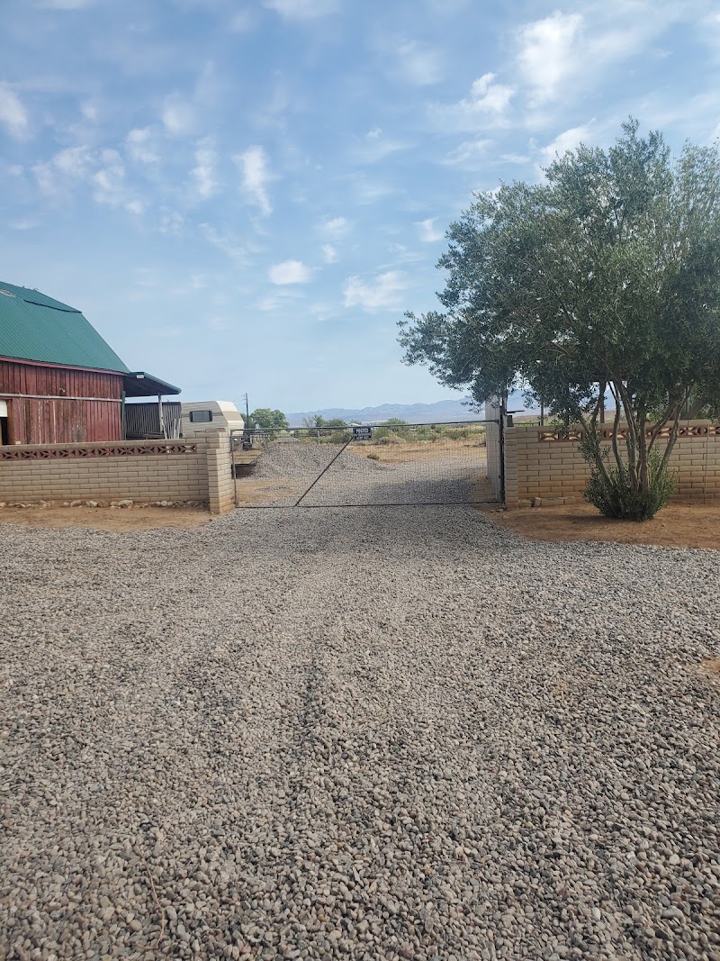Red Barn Mobile Home & RV Park photo 2