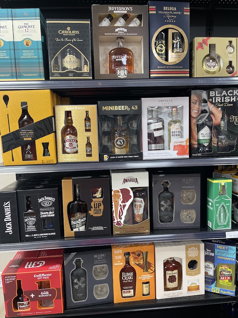 OYO Liquors photo 3