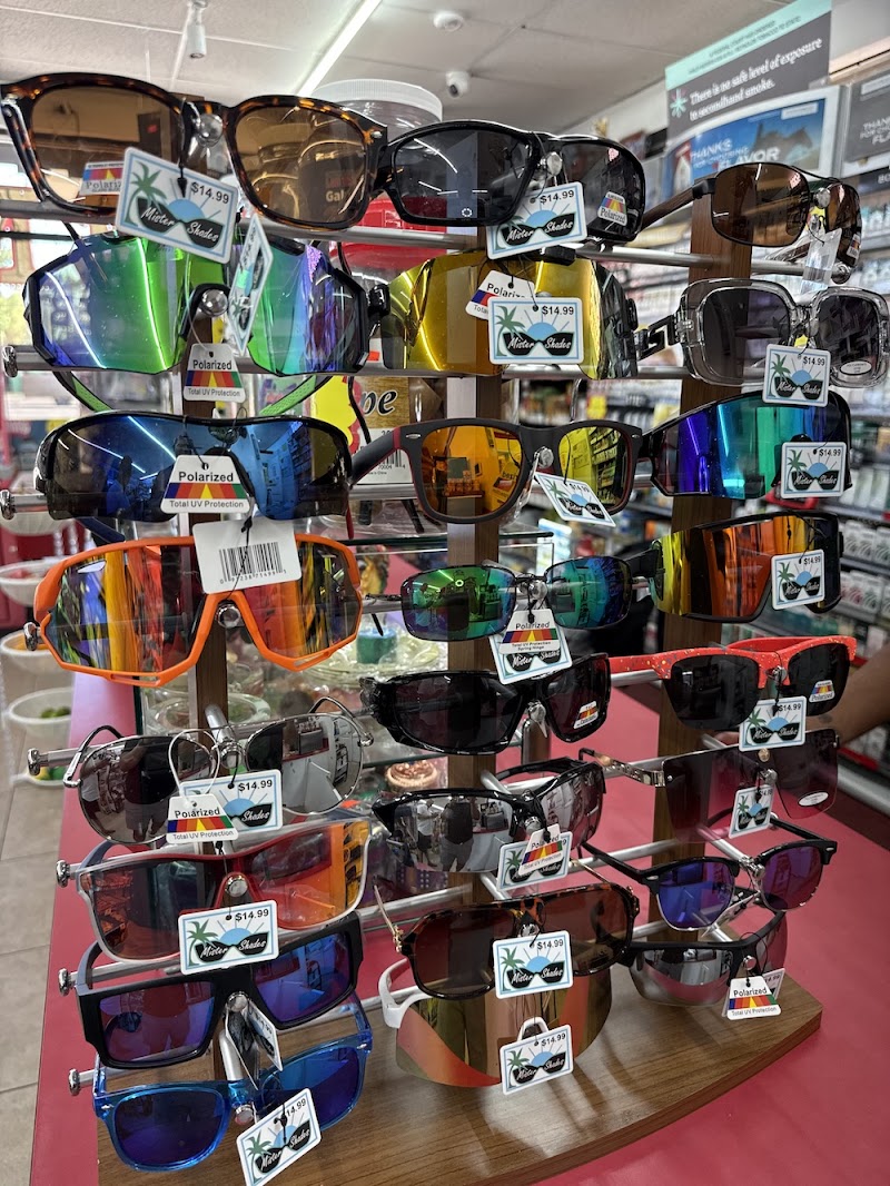 EZ Stop Mart & Smoke Shop photo 4