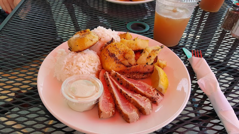 Chris' Ono Grinds Island Grill - North Park photo 2