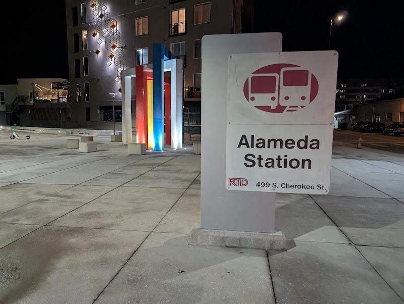 Alameda Station photo 5