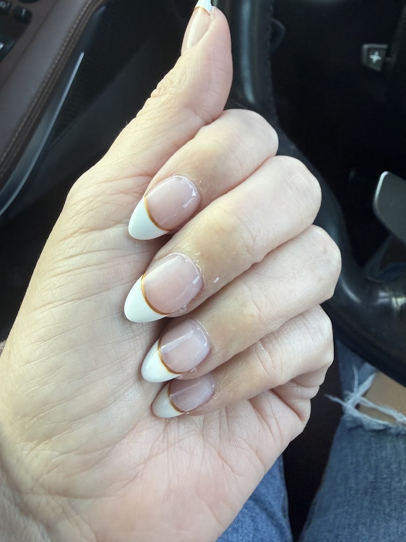 Divine Nails & Hair Spa photo 3