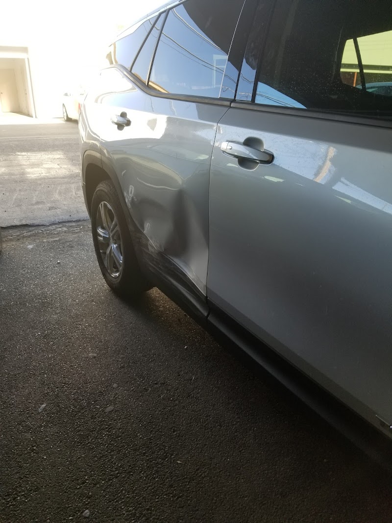 M & S Collision photo 2