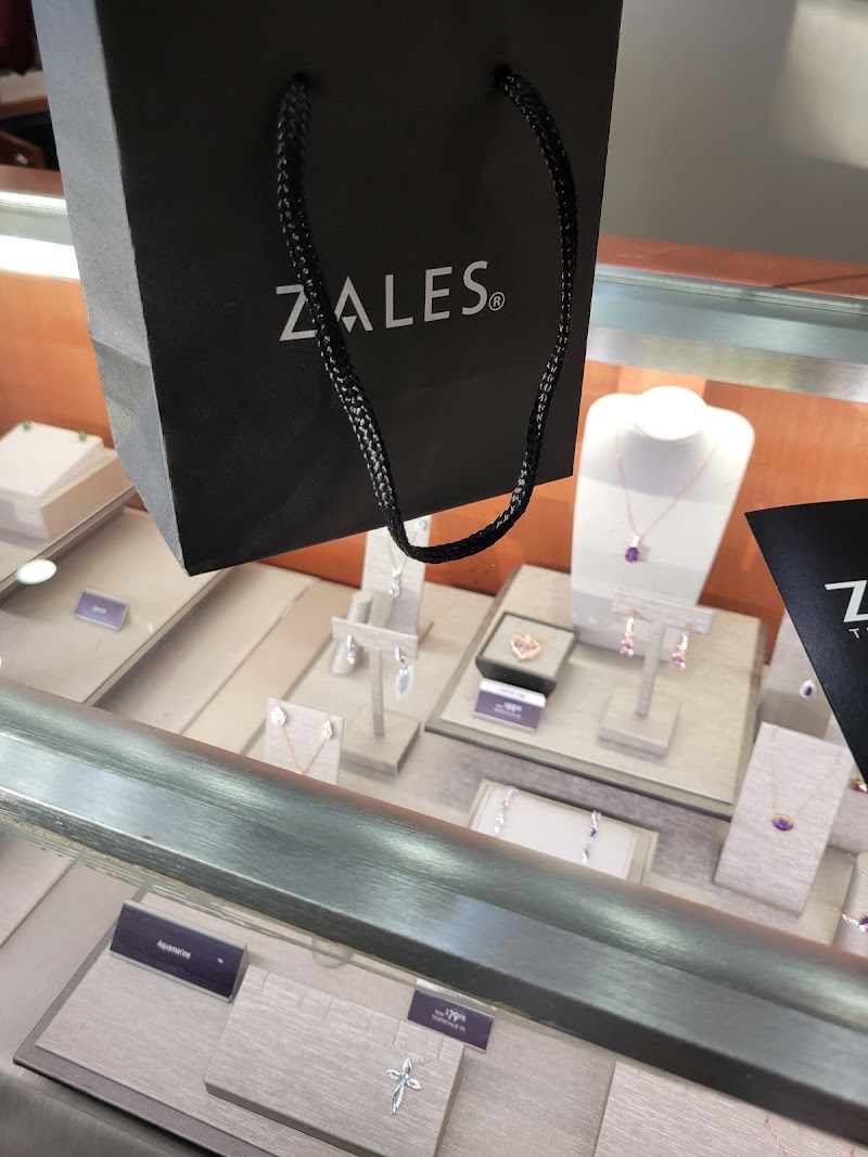 Zales Outlet photo 5