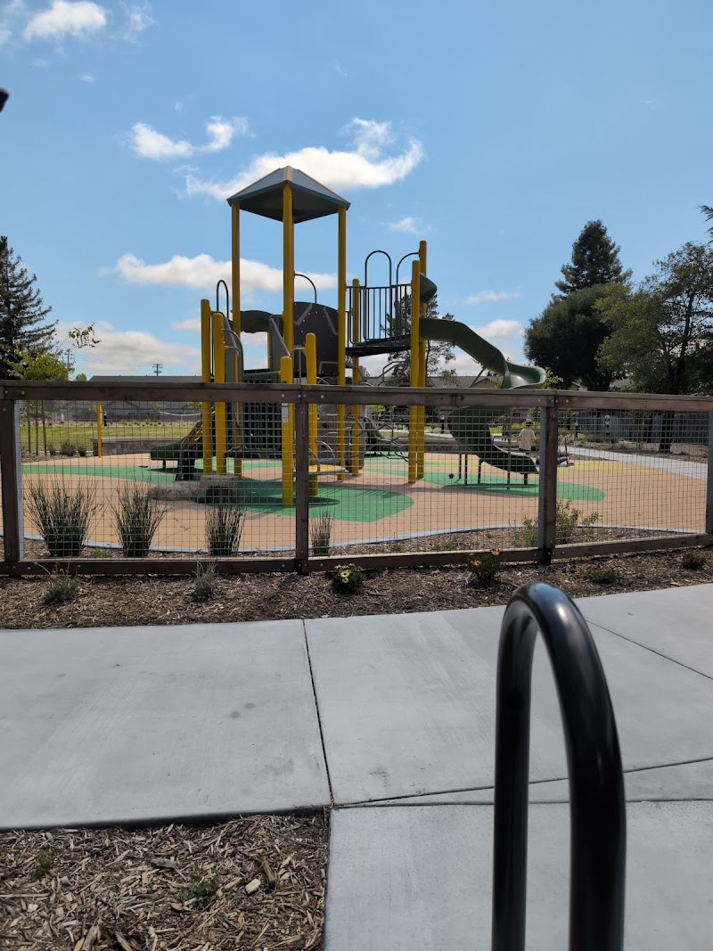 Photo of Sunflower Park