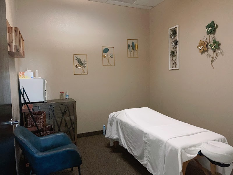 D Best Massage & Head Spa photo 3