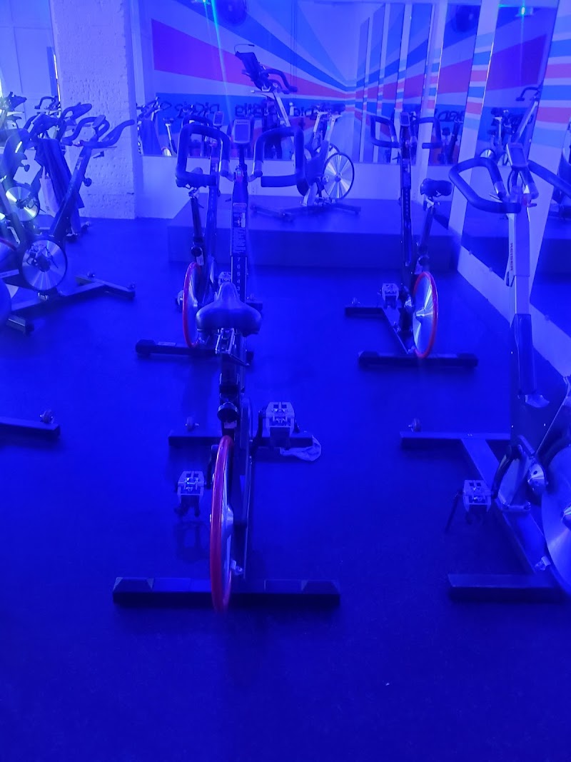 FRIDAY | MAT PILATES, STRENGTH & SPIN | DOWNTOWN photo 4