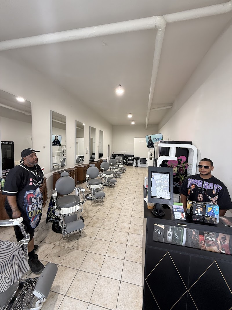 Suave's Fresh Cutz Barbershop & Salon photo 5