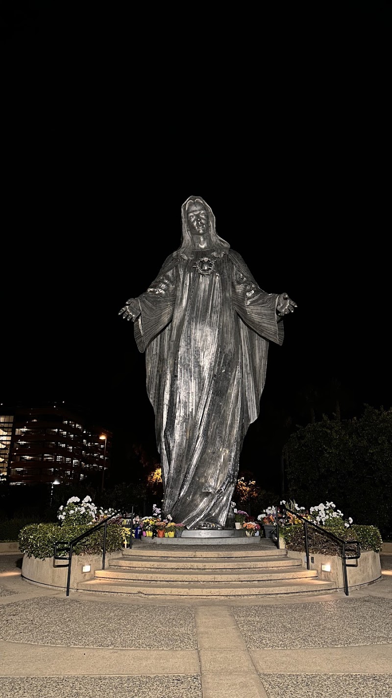 Photo of Pope John Paul II Statue