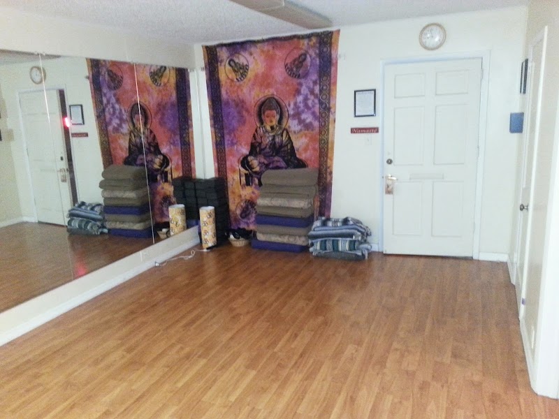 Living Room Yoga, LLC photo 2