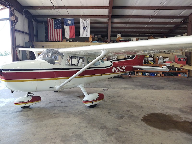 Houston County Airport-DKR photo 2