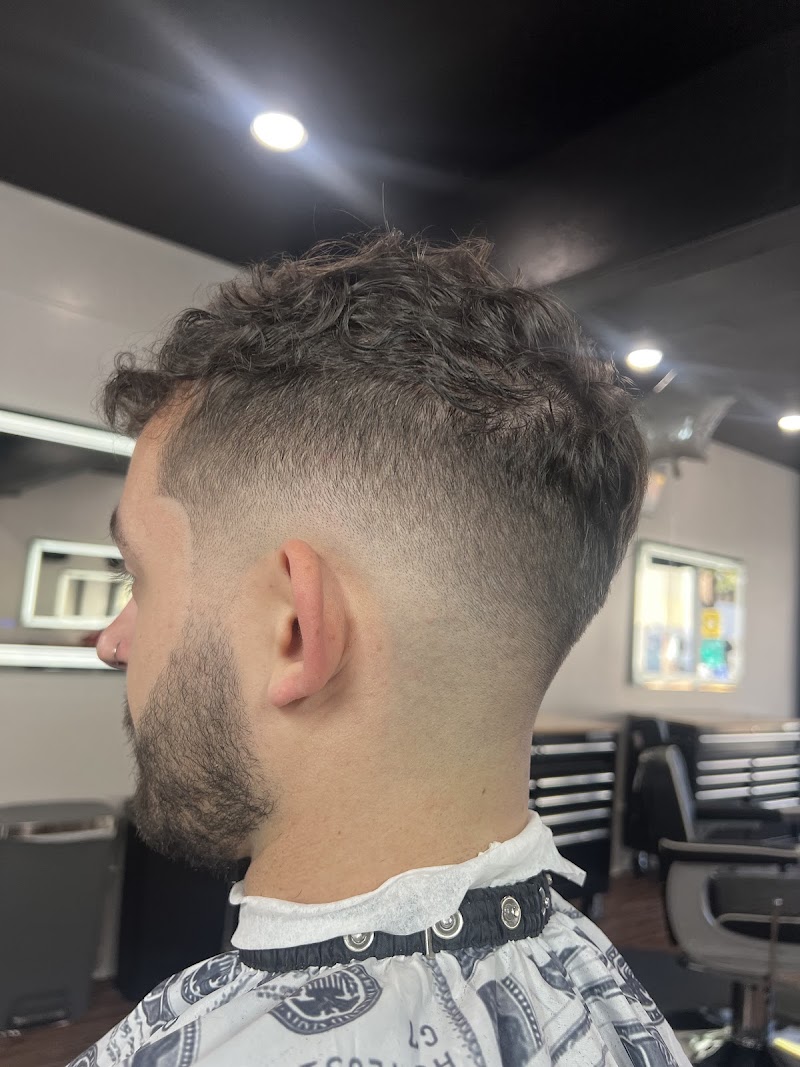Downtown Barbershop photo 2