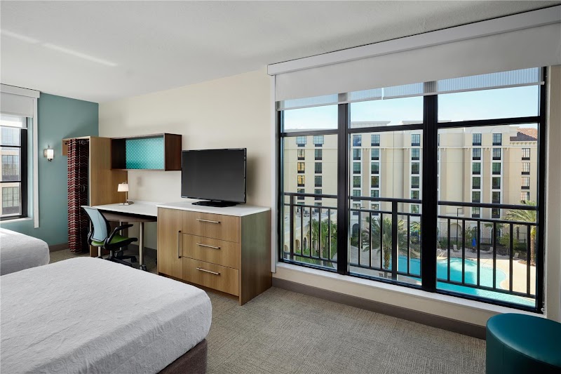 Home2 Suites by Hilton Orlando at FLAMINGO CROSSINGS Town Center photo 2