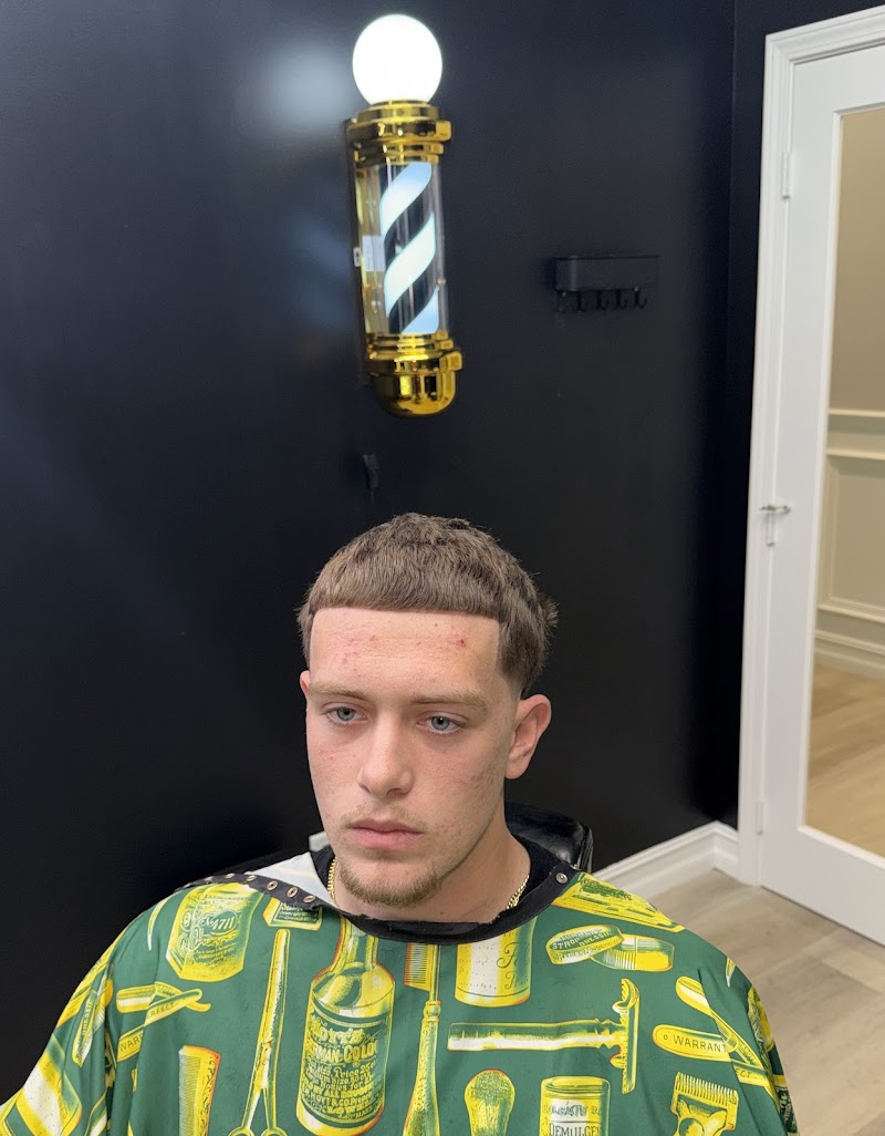 Golden Edge Barbershop photo 2