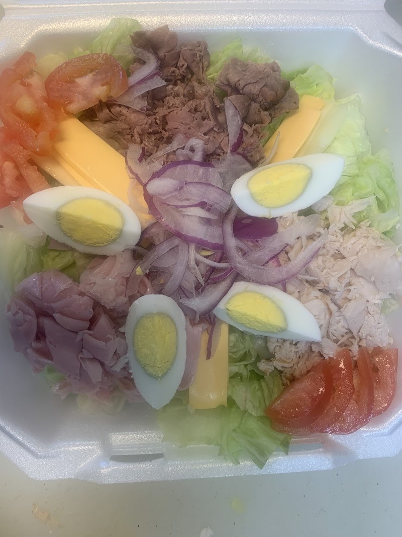Maple Tree Deli photo 2