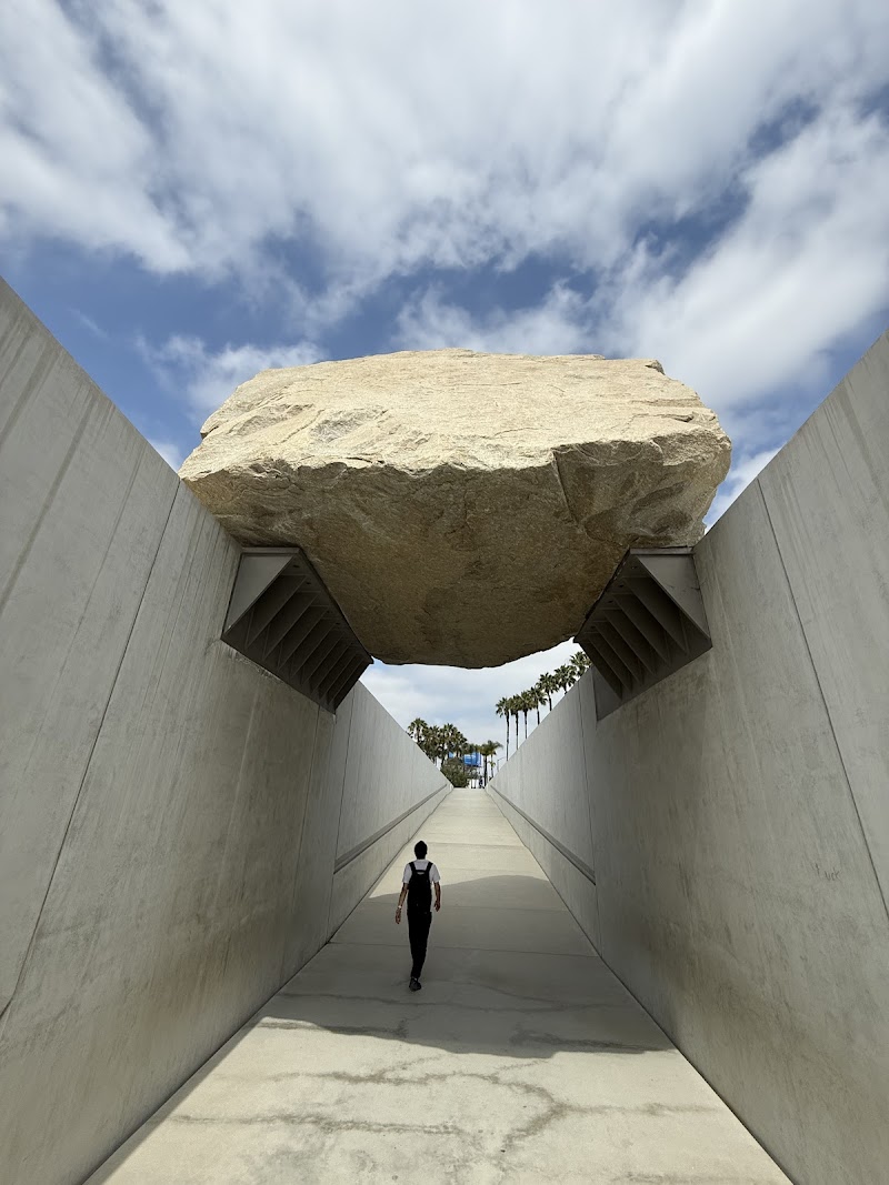 Los Angeles County Museum of Art photo 2