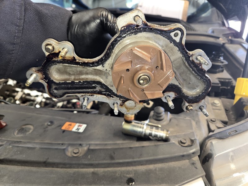 2 Fast 2 Repair Auto Solutions photo 3
