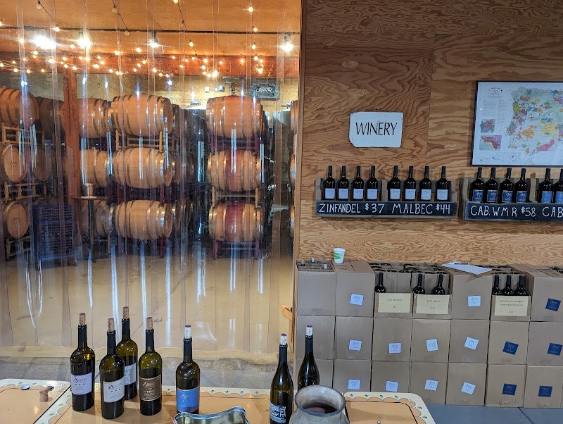 Vincent Arroyo Family Winery photo 4
