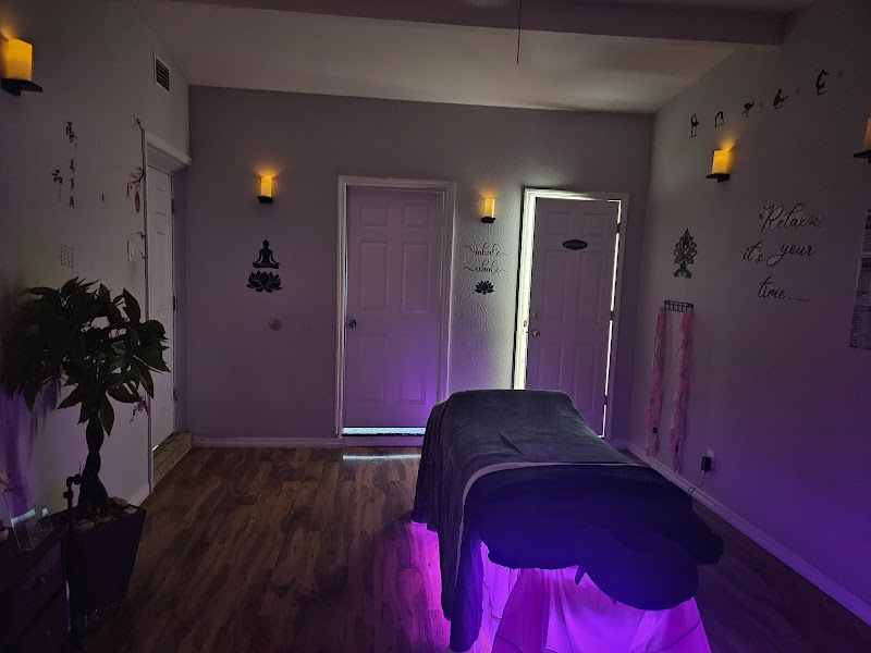 Mind over muscle massage photo 4