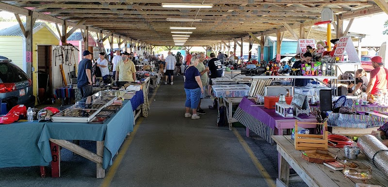 Swap-O-Rama's Webster Westside Flea Market photo 4