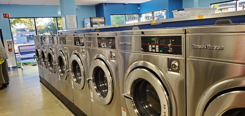 Photo of Launderlux laundry