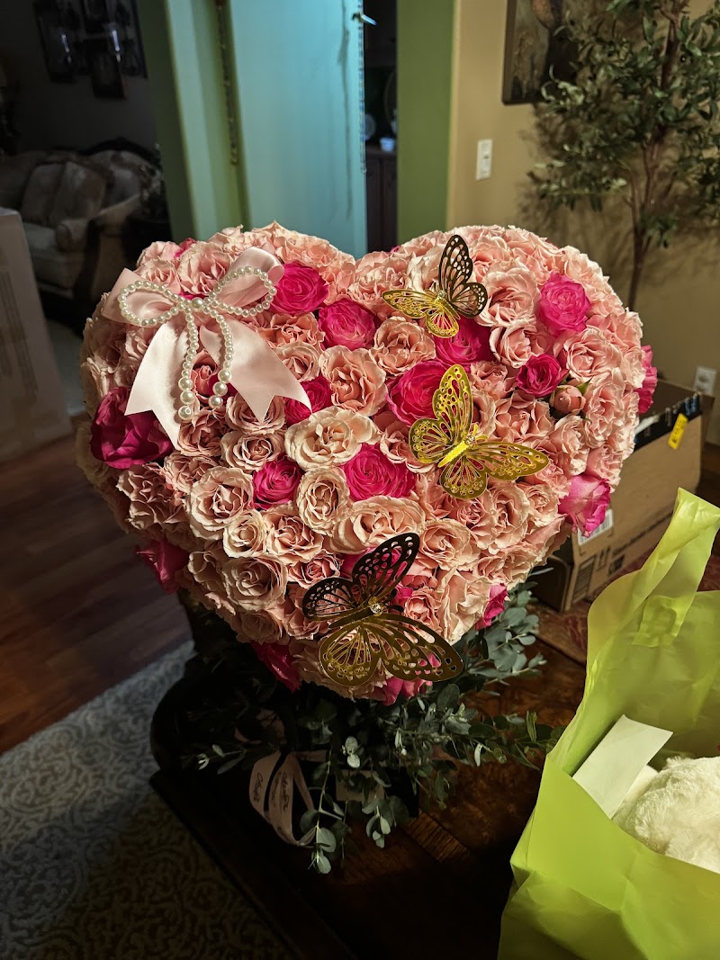 AzuThi Floral Designs photo 2