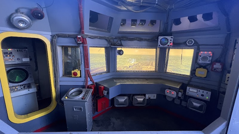 Flight Deck photo 3